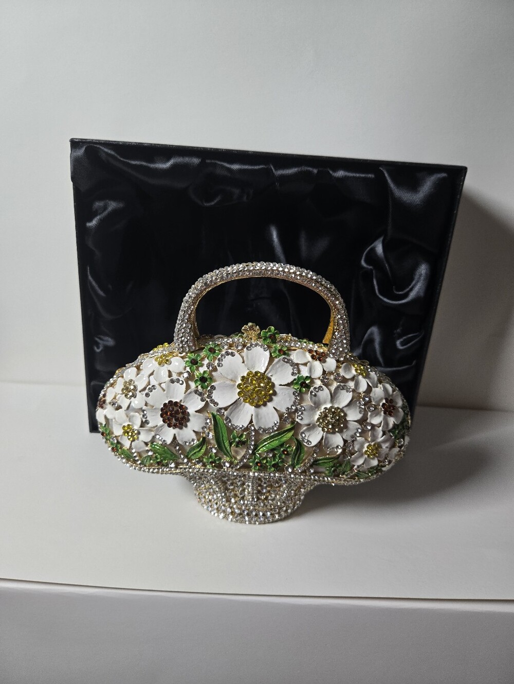 Embellished Floral Crystal Clutch in White and Green